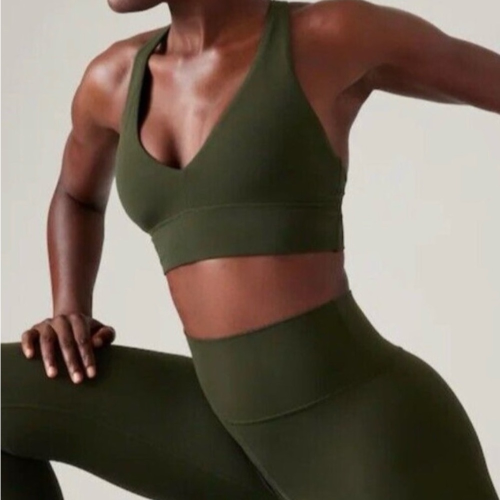Athleta Transcend Plunge Yoga Pilates Bra Aspen Olive  Green